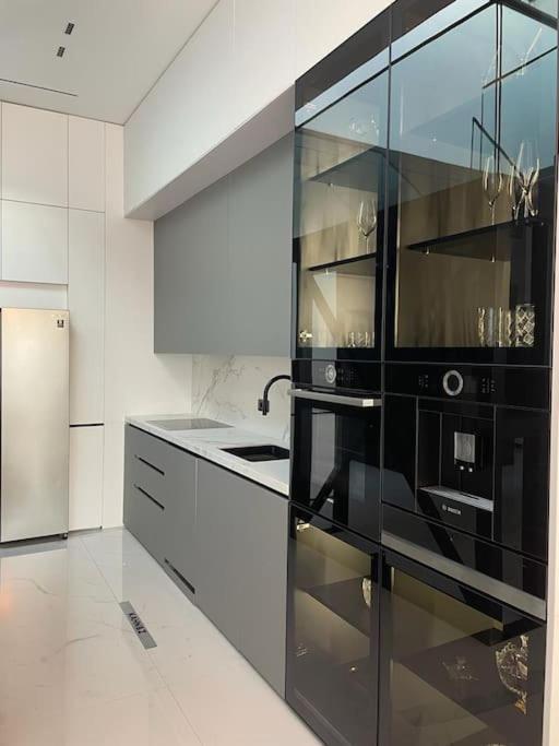 דירות פרישטינה Luxury Penthouse Prishtina מראה חיצוני תמונה