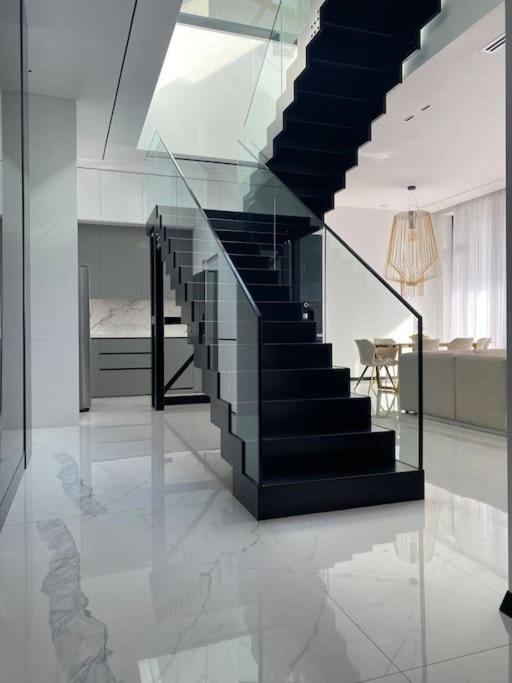 דירות פרישטינה Luxury Penthouse Prishtina מראה חיצוני תמונה